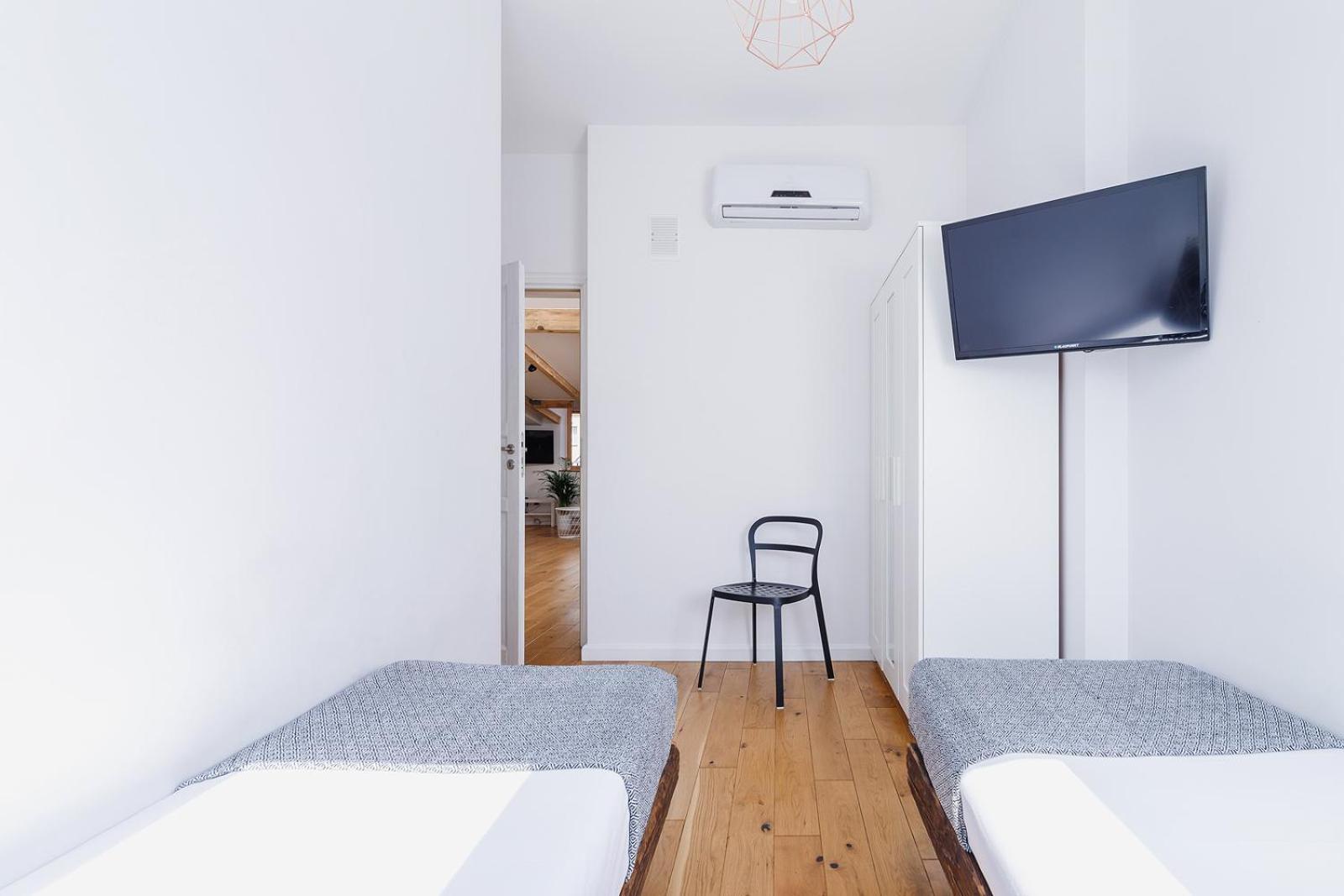 2 Bedroom Apartment With Terrace- Pilsudskiego 11 Kraków Exteriör bild